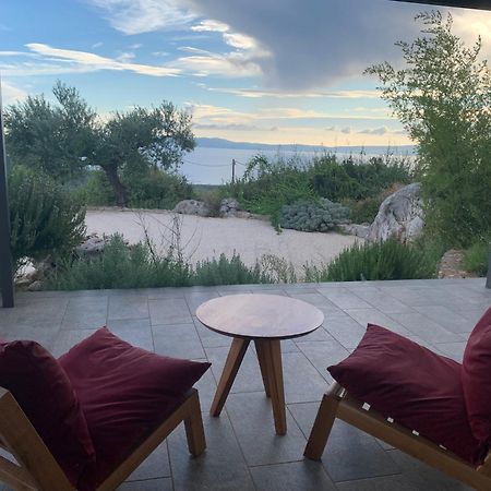 Zen Rocks Resort Kalianeika Buitenkant foto